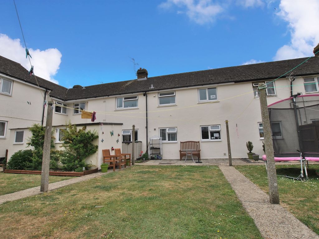 2 bed flat for sale in Colwell Road, Berinsfield, Wallingford OX10, £