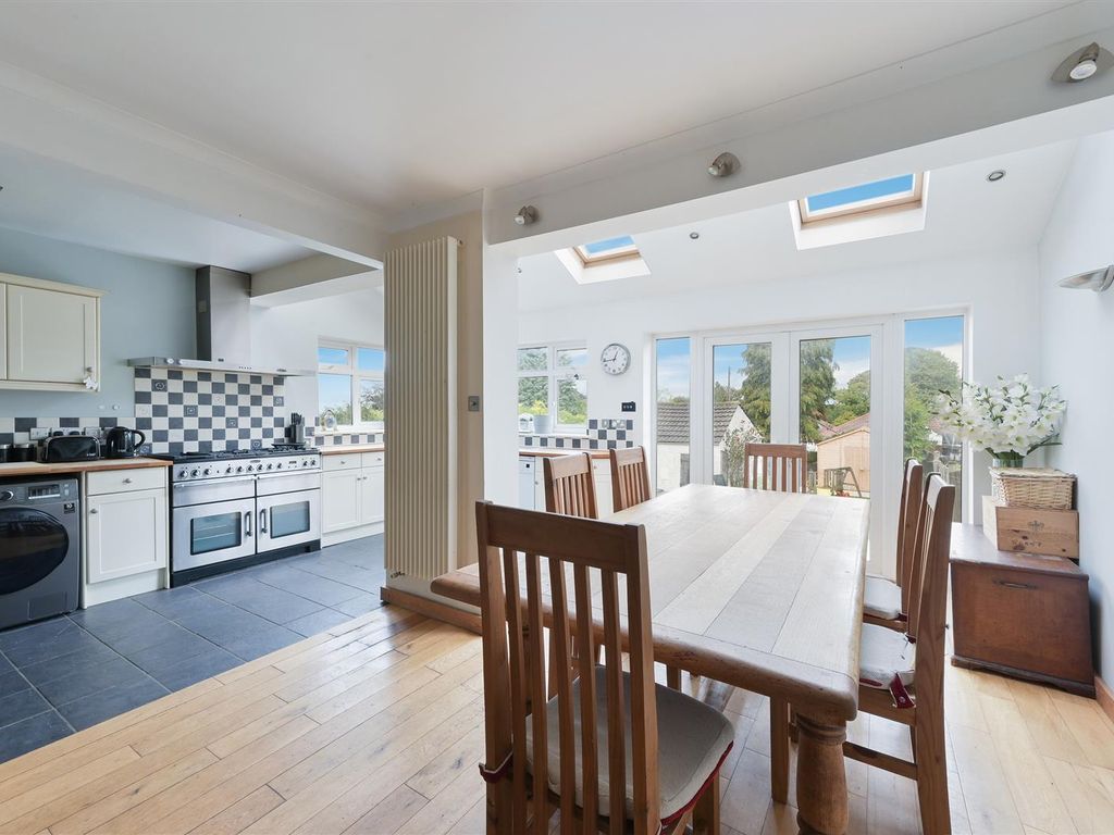 4 bed semidetached house for sale in Winkworth Road, Banstead SM7, £