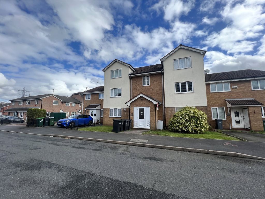 2 bed flat to rent in Winchester Close, Rowley Regis, West Midlands B65