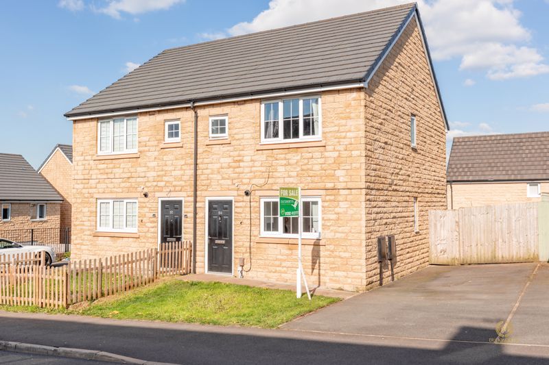 3 bed semidetached house for sale in Branch Road, Burnley BB11 Zoopla