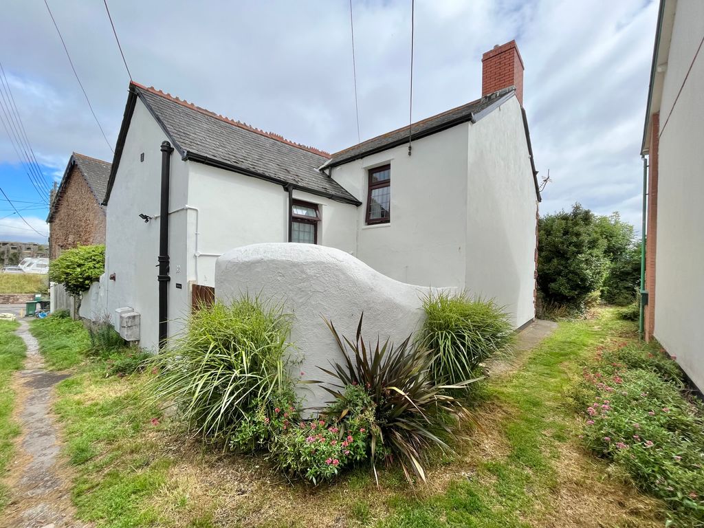 2 bed semidetached house to rent in West Street, Watchet TA23, £1,050