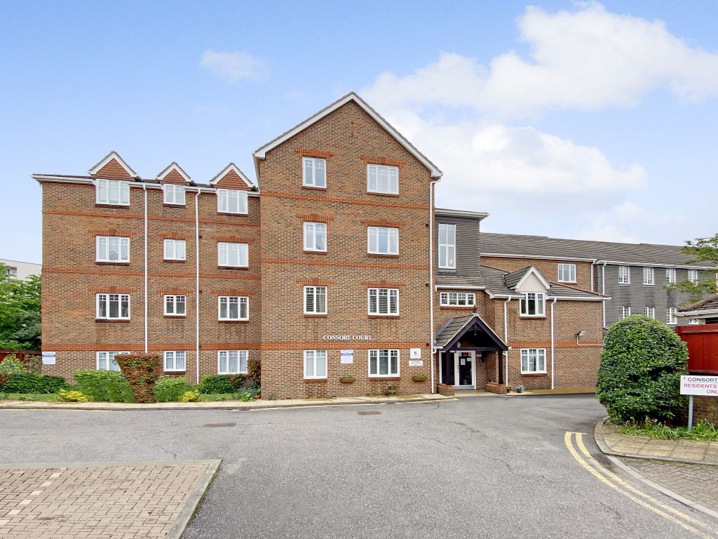 2 bed property for sale in York Road, Woking GU22 Zoopla