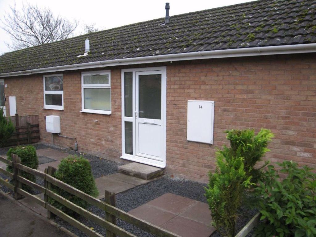 2 bed bungalow to rent in Silurian Close, Leominster HR6 Zoopla