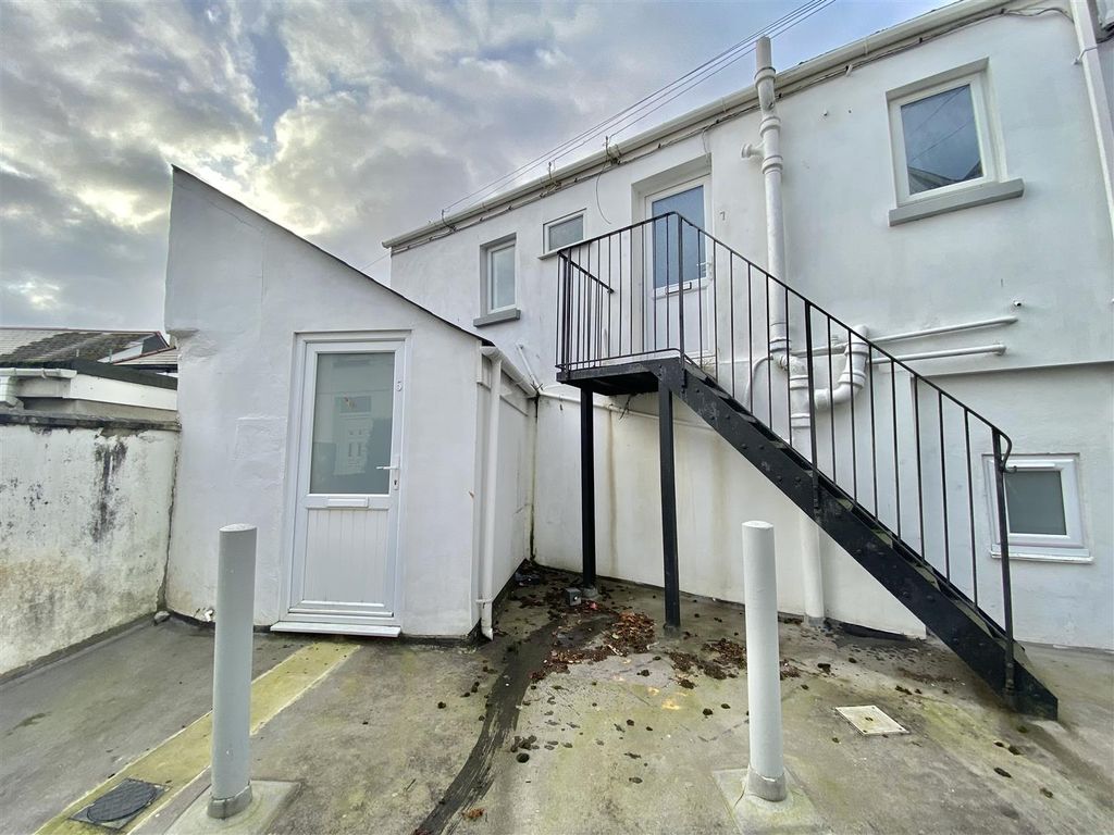1 bed flat for sale in Grants Walk, Trewoon, St. Austell PL25, £99,000