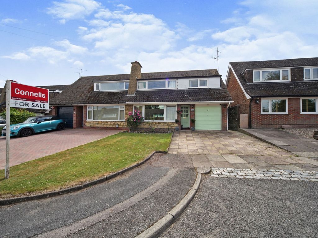 3 bed semidetached house for sale in Howard Place, Dunstable LU5 Zoopla