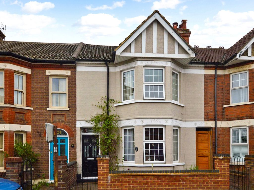 3 bed terraced house for sale in St. Peters Road, Dunstable