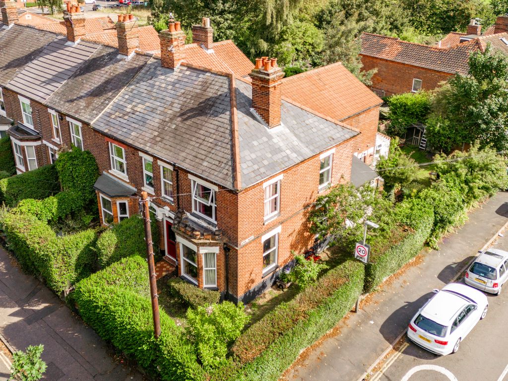 4 bed end terrace house for sale in Aylsham Road, Norwich NR3, £425,000