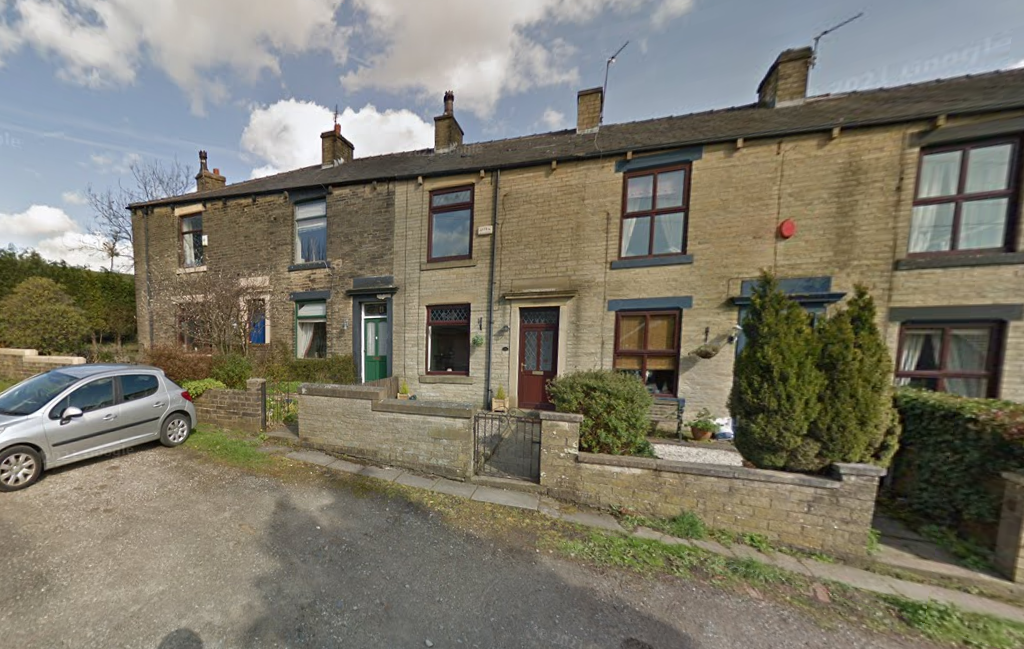 3 bed semidetached house for sale in North Parade, Scunthorpe DN16, £