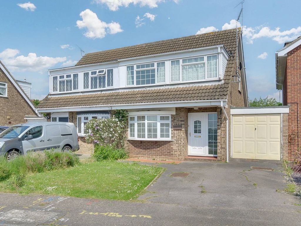 3 bed semidetached house for sale in Mayne Crest, Springfield