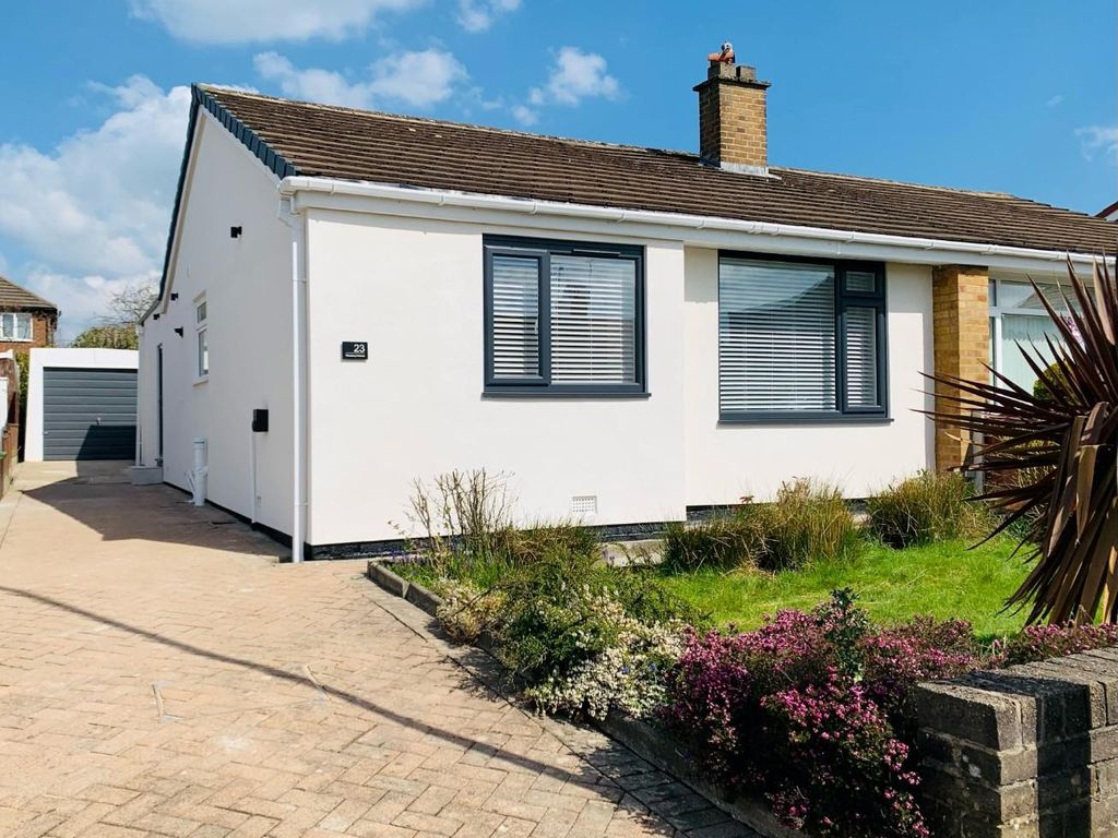 2 bed semidetached bungalow for sale in Wrenbury Avenue, Cookridge