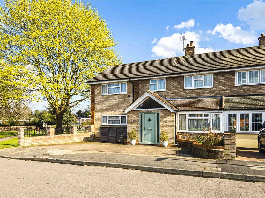 4 bed semidetached house for sale in Chelsing Rise, Leverstock Green