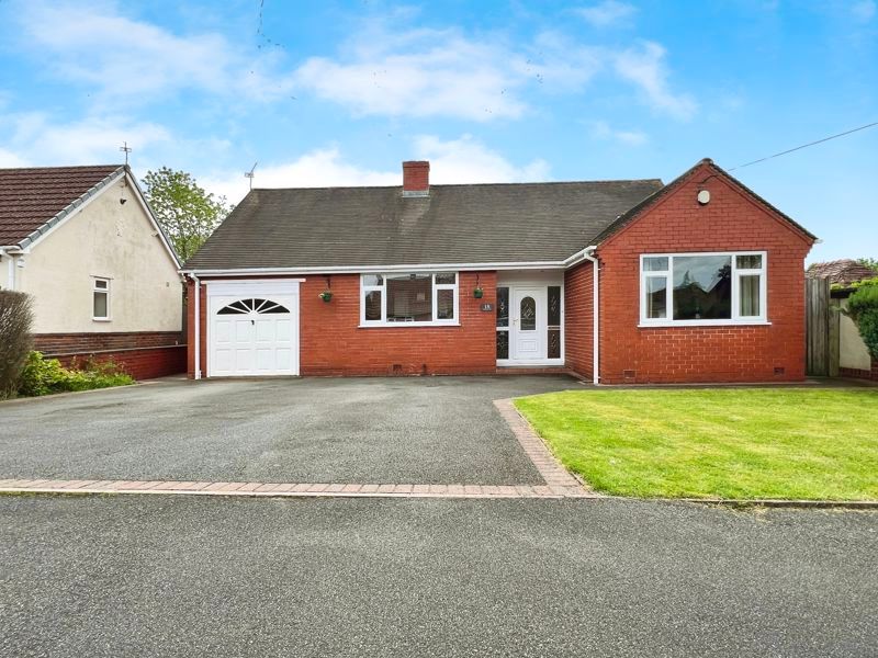3 bed bungalow for sale in Smith Lane, Egerton, Bolton BL7, £385,000
