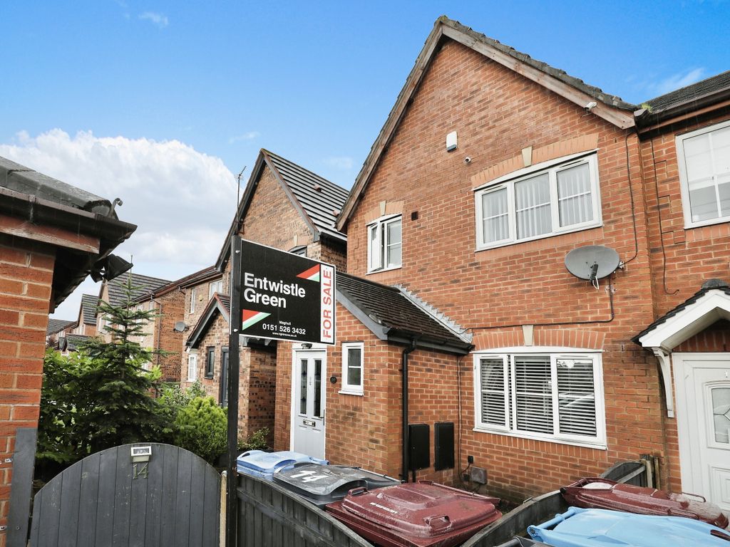 3 bed semidetached house for sale in Ford Avenue, Kirkby, Liverpool