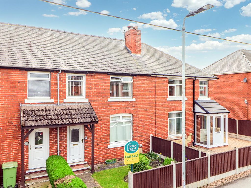 3 bed terraced house for sale in Moorhouse Avenue, Stanley, Wakefield