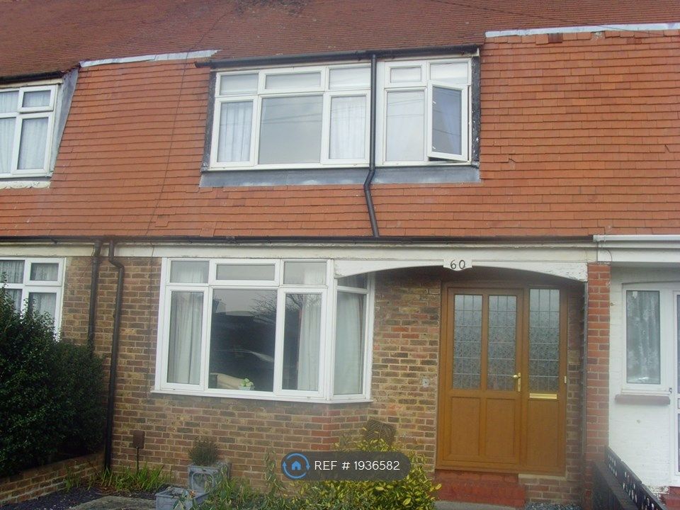 3 bed terraced house to rent in Marlowe Road, Worthing BN14, £1,650 pcm Zoopla