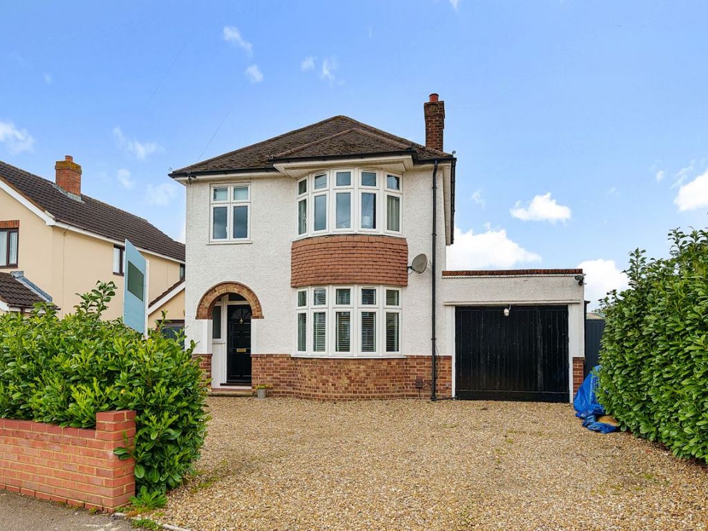 3 bed detached house for sale in Barkers Lane, Bedford MK41 Zoopla