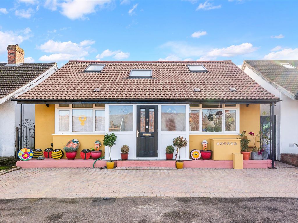 4 bed detached house for sale in Beech Way, Epsom KT17, £650,000 Zoopla