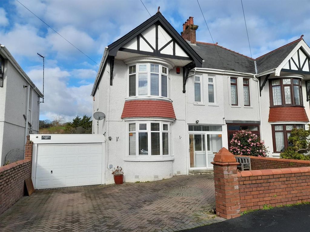 3 bed semidetached house for sale in Roland Avenue, Llanelli SA15, £
