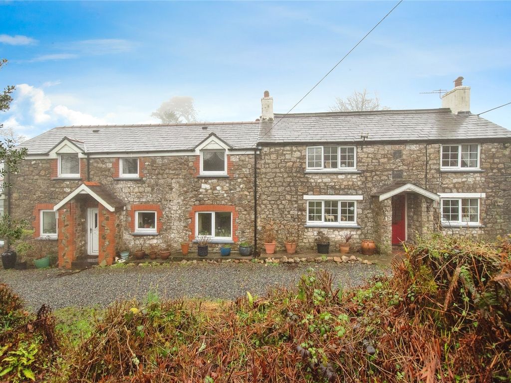 6 bed cottage for sale in Heol Ddu, Ammanford, Carmarthenshire SA18, £