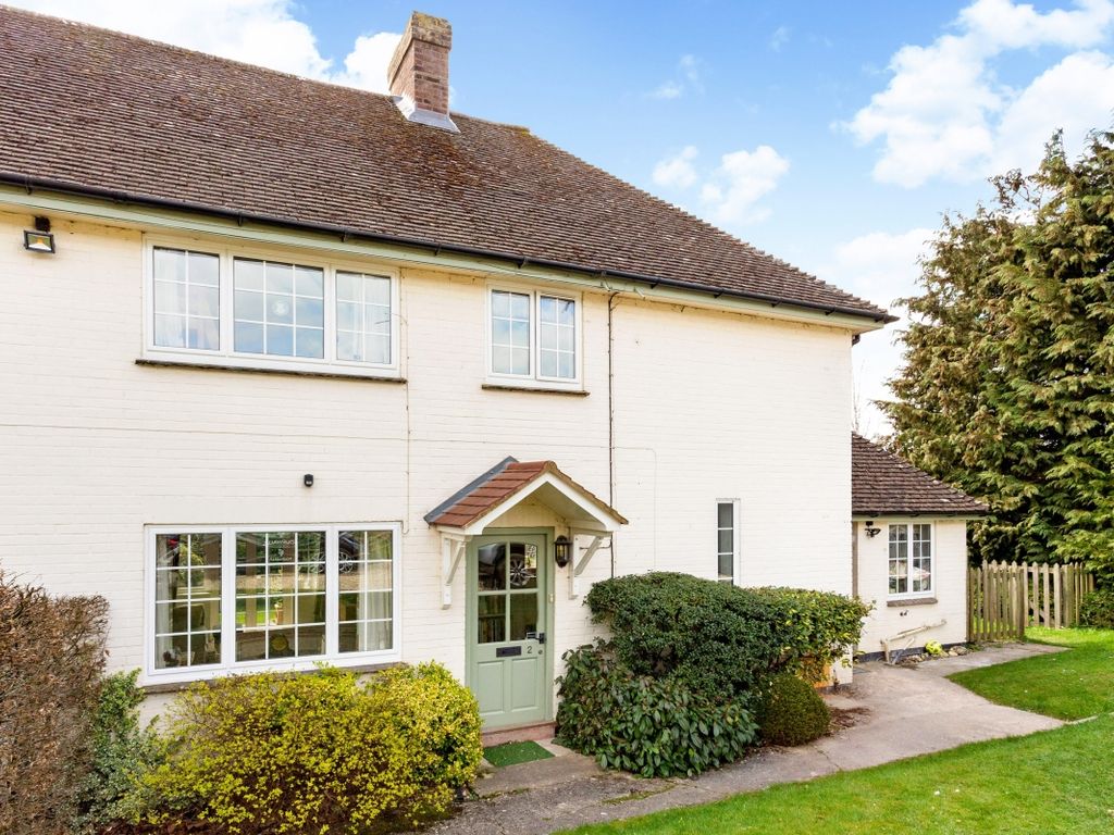 3 bed semidetached house to rent in Poulton, Marlborough SN8, £1,900