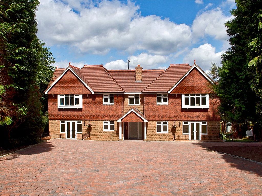 2 bed flat for sale in Windsor Place, 20 Harestone Hill, Caterham, Surrey CR3 Zoopla