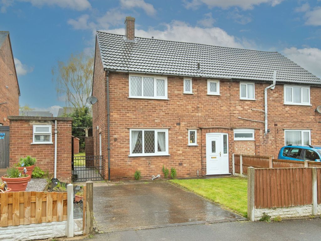 2 bed semidetached house for sale in Church Lane, Calow S44, £140,000