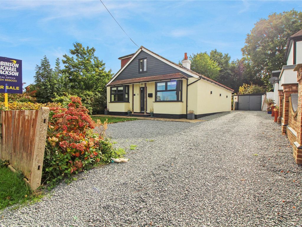 3 bed bungalow for sale in Chestnut Avenue, Walderslade ME5 Zoopla