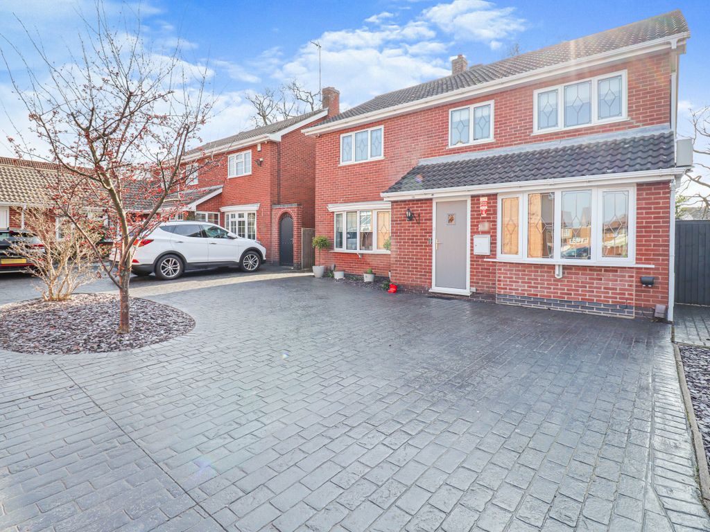 4 bed detached house for sale in Farmers Close, Glenfield, Leicester