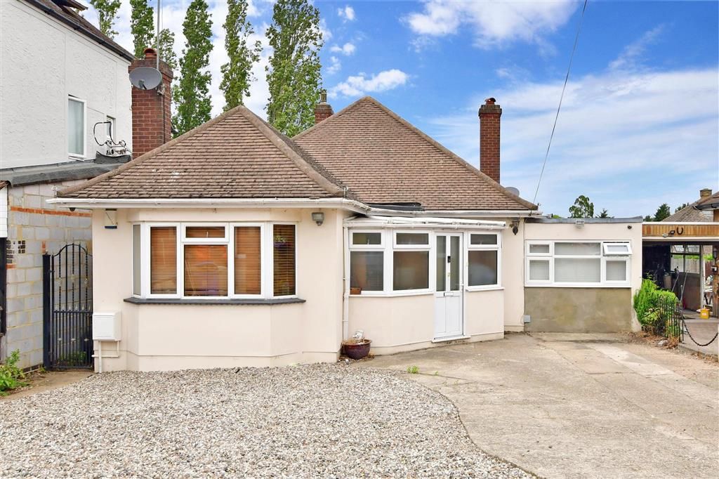 Westbourne Drive, Brentwood, Essex CM14  