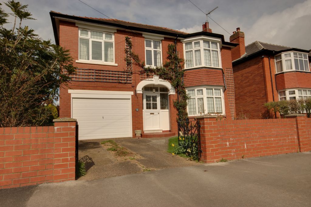 4 bed detached house for sale in Thurstan Road, Beverley HU17 Zoopla
