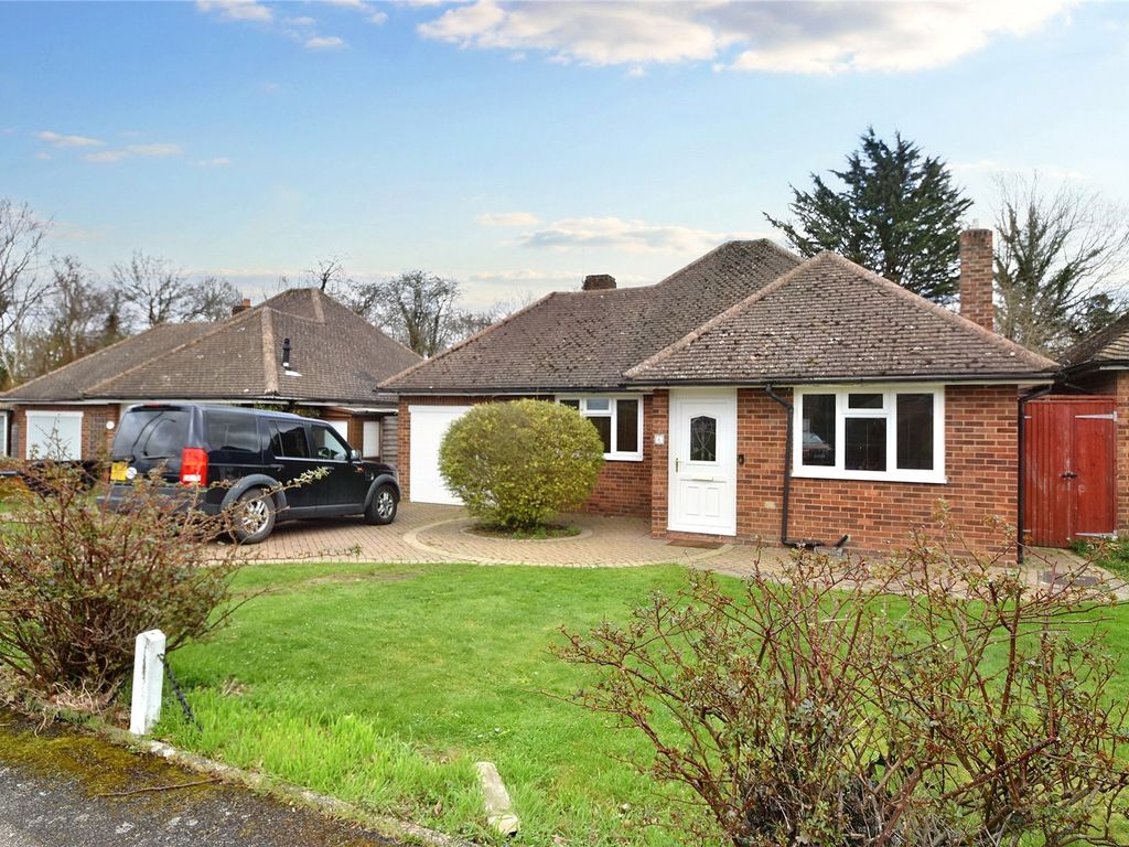 2 bed bungalow for sale in Penlee Close, Edenbridge, Kent TN8 Zoopla
