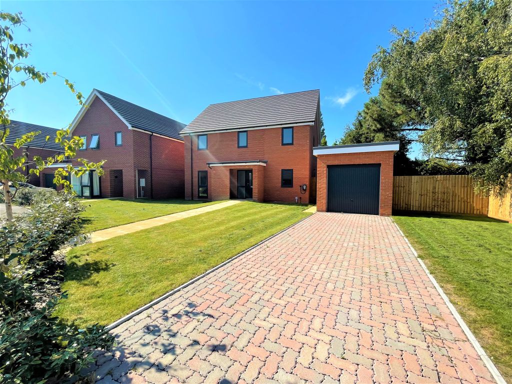 New home, 5 bed detached house for sale in The Paddocks, Paddocks Lane