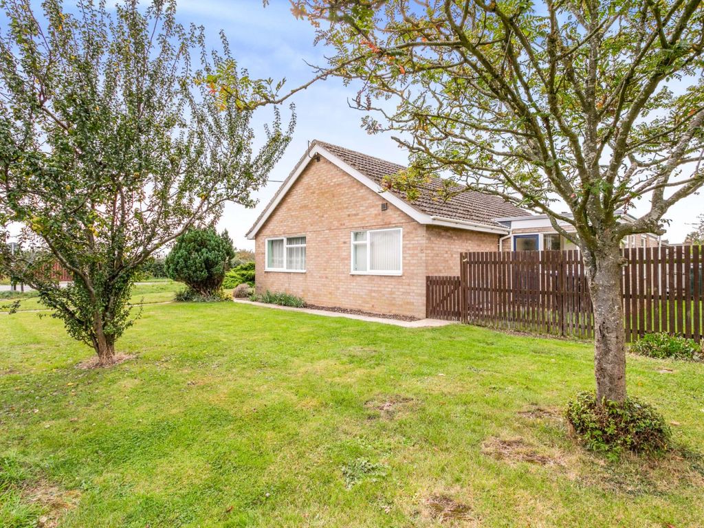 3 bed detached bungalow for sale in West End, Haddenham CB6 Zoopla