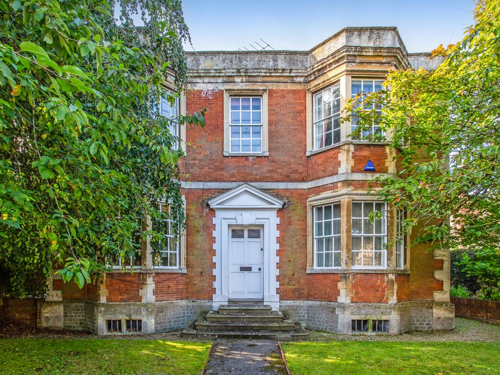 5 bed detached house for sale in Warminster, Warminster BA12, £900,000