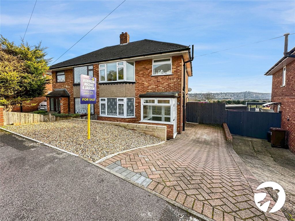 3 bed semidetached house for sale in Poplar Road, Rochester, Kent ME2