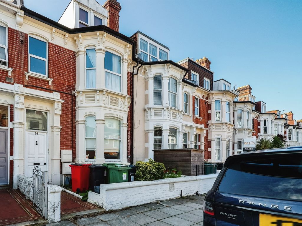 3 bed flat for sale in Whitwell Road, Southsea PO4, £290,000 Zoopla