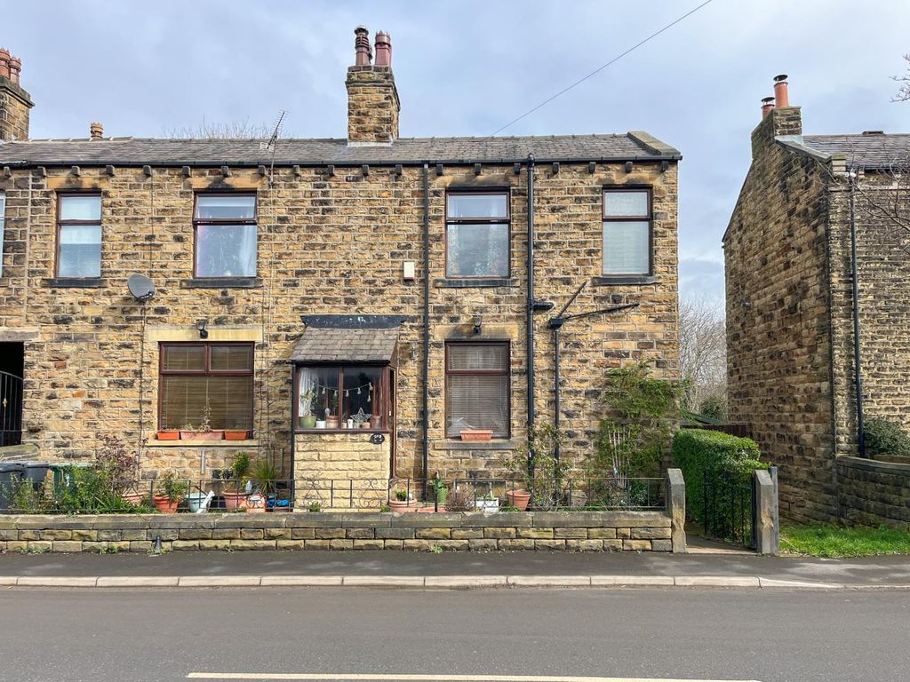 3 bed end terrace house for sale in Lees Hall Road, Thornhill Lees