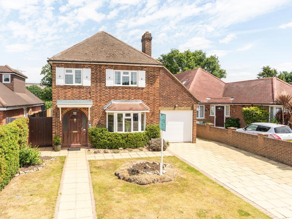 3 bed detached house for sale in Shaldon Way, WaltonOnThames KT12