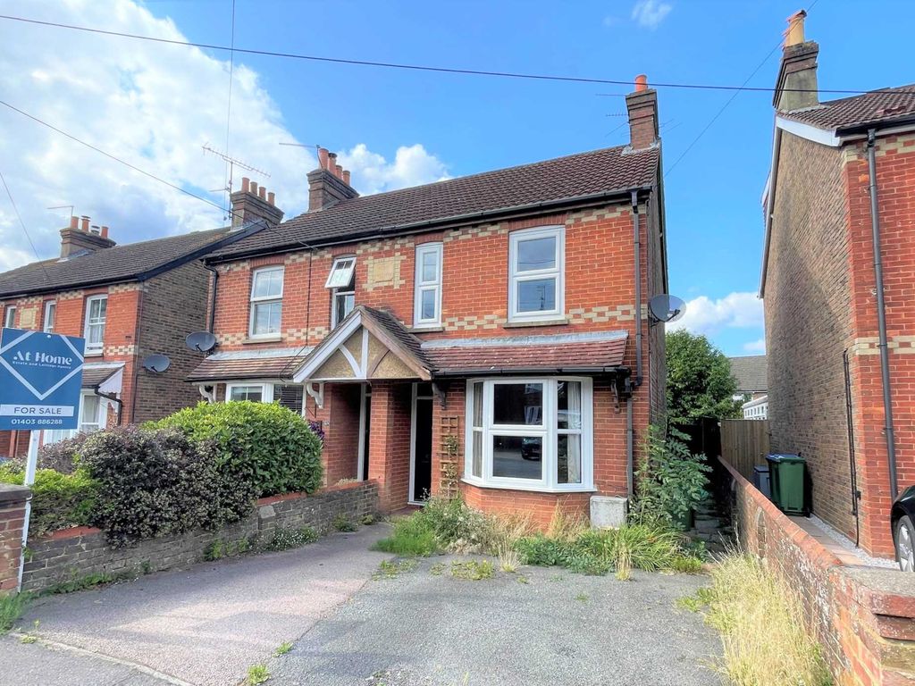 3 bed semidetached house for sale in Billingshurst Road, Broadbridge