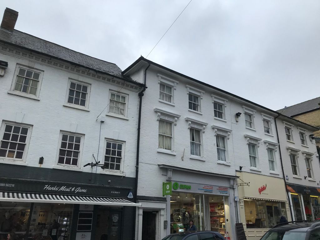 2 bed flat to rent in Broad Street, RossOnWye HR9, £590 pcm Zoopla