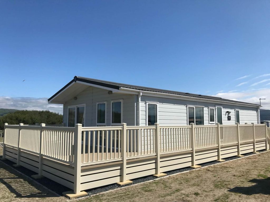 3 bed lodge for sale in Ynyslas, Borth SY24, £150,000 Zoopla