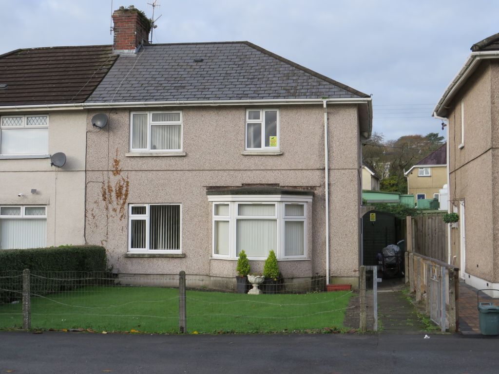 4 bed semidetached house for sale in Corporation Avenue, Llanelli SA15