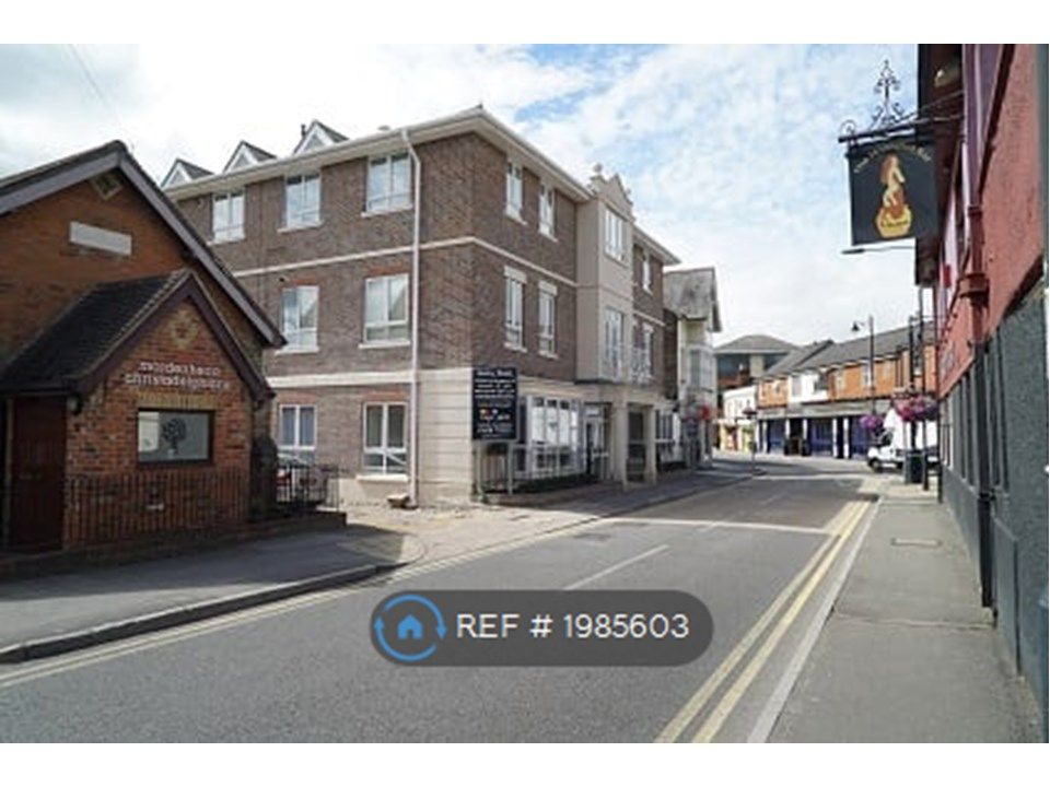 1 bed flat to rent in York Road, Maidenhead SL6, £1,250 pcm Zoopla