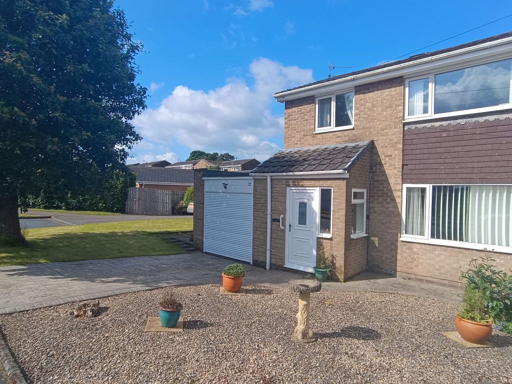 3 bed semidetached house for sale in Carlisle Road, Newton Hall