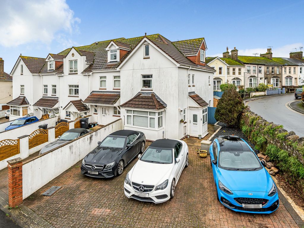 3 bed end terrace house for sale in Conway Crescent, Paignton, Devon