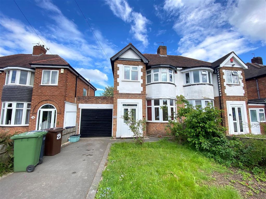 3 bed semidetached house to rent in Jeremy Grove, Solihull, Solihull