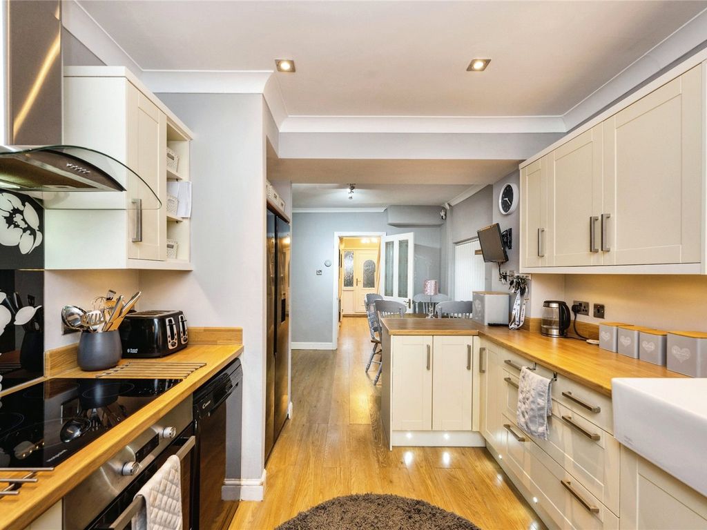 3 bed detached house for sale in Pemberton Park, Llanelli
