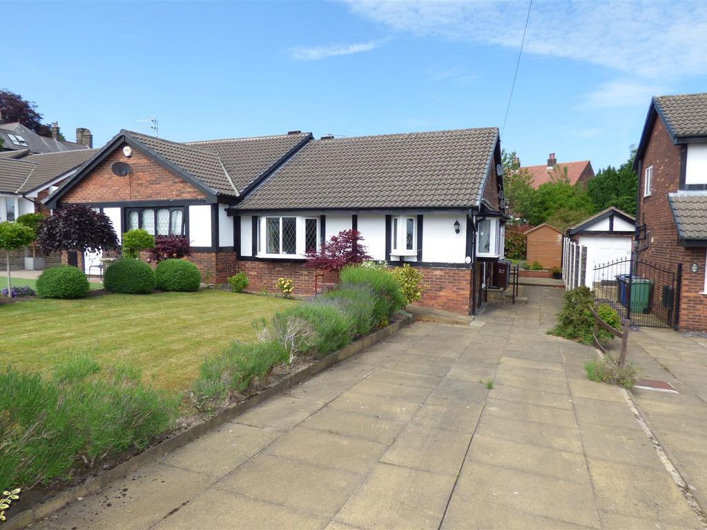 2 bed bungalow for sale in Moray Close, Ramsbottom, Bury BL0 Zoopla