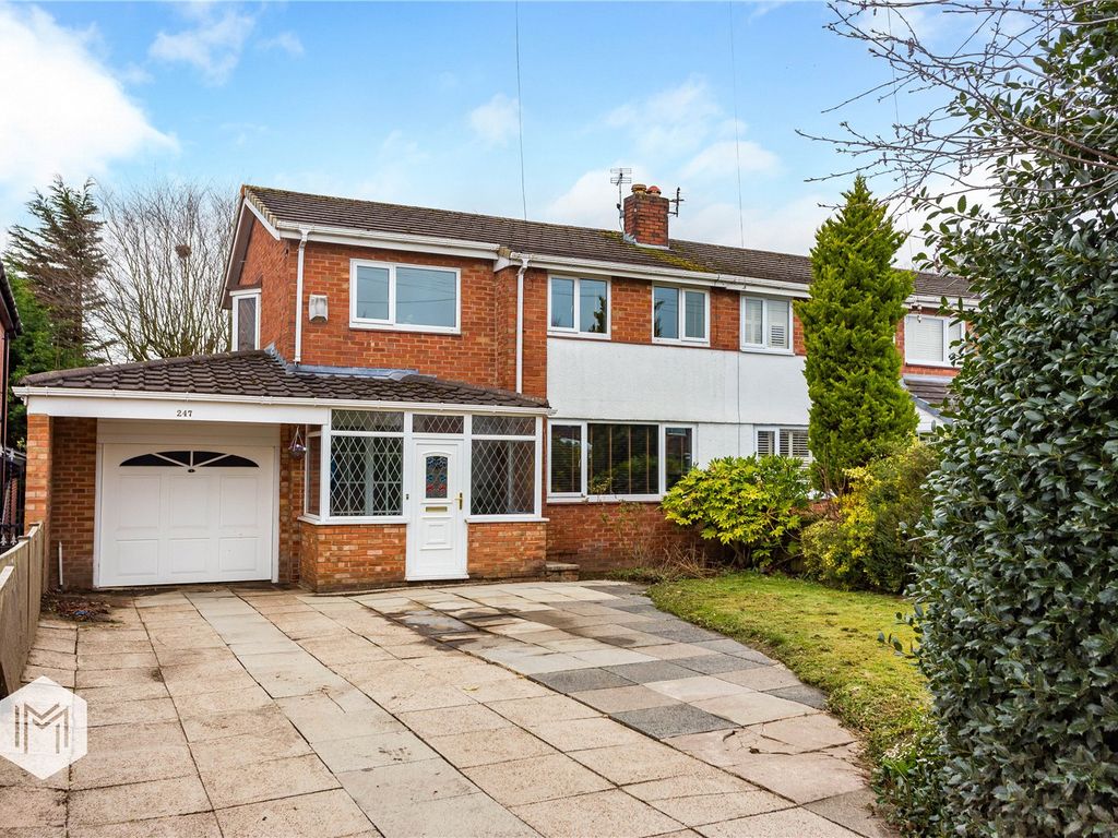 3 bed semidetached house for sale in Brandlesholme Road, Bury, Greater