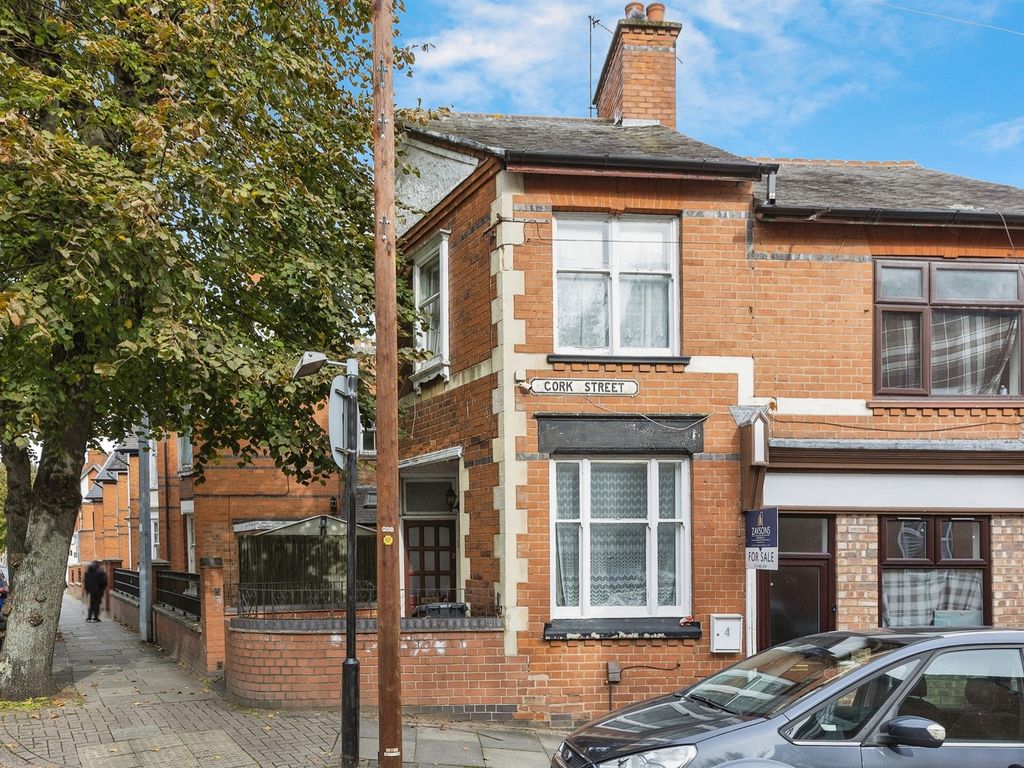 2 bed terraced house for sale in Cork Street, Leicester LE5, £210,000